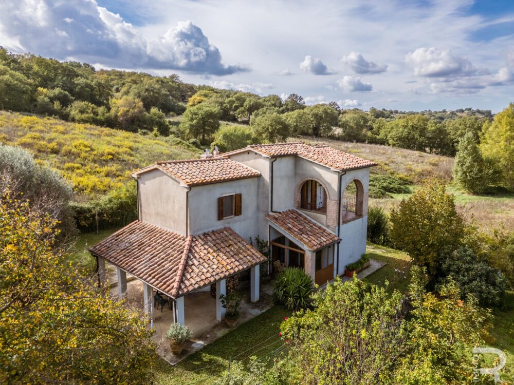 Authentic rustico with plenty of privacy