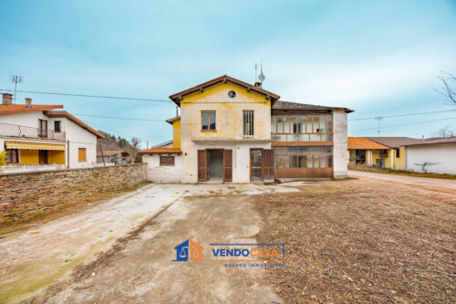  property for sale in , Cuneo, Piedmont, Italy – 3 bedrooms, 2 bathrooms, €129,900 – Ref 