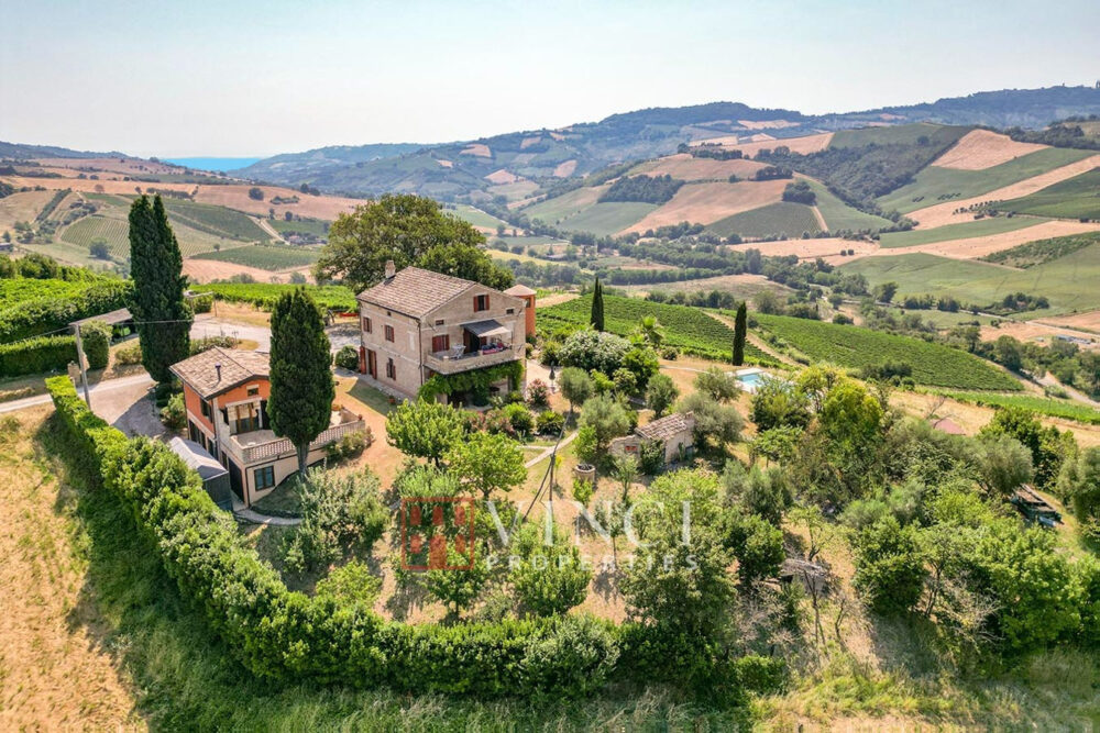 CASALE PANORAMICO -Code D9157