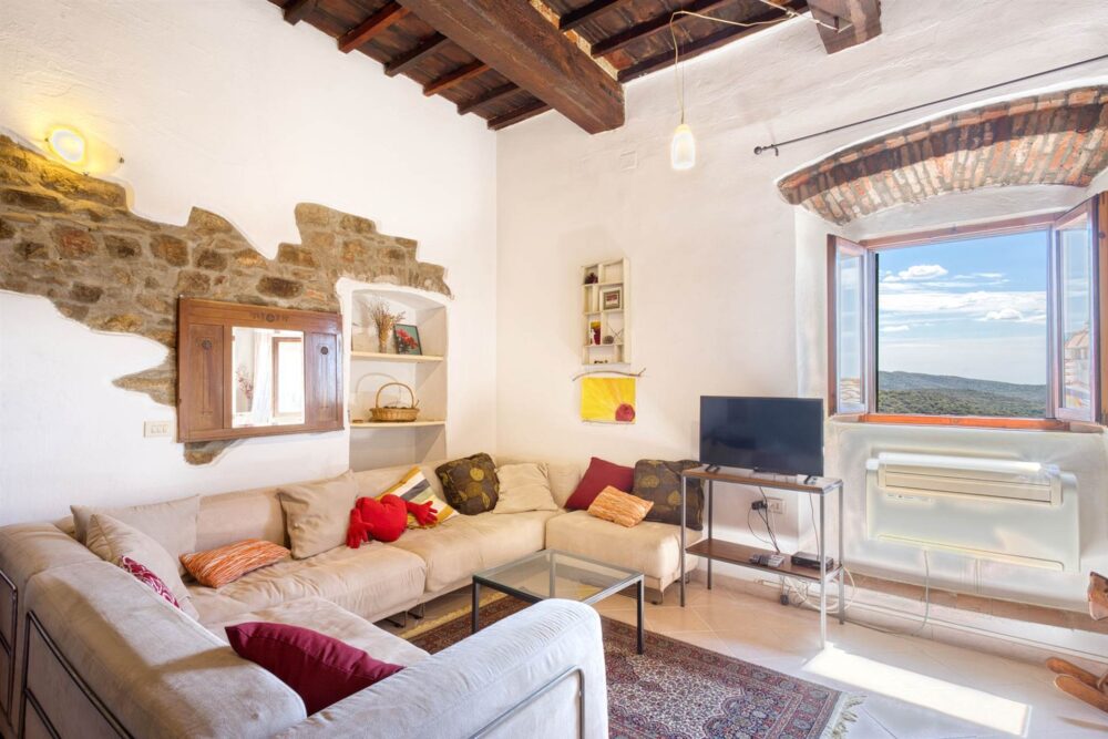 Property for sale in Castagneto Carducci, 2 Bedrooms – Flat – Tuscany – For Sale – A3165RA2572175A