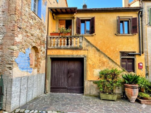 Farmhouses & Country Houses property for sale in , Pisa, Tuscany, Italy – 2 bedrooms, 1 bathroom, €175,000 – Ref lanuvola2532