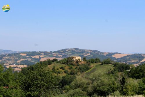 Farmhouses & Country Houses property for sale in Cermignano, Teramo, Abruzzo, Italy – 3 bedrooms, 1 bathroom, €139.000 – Ref EL1180