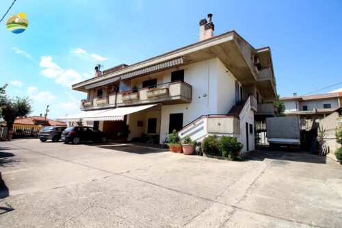 Apartments property for sale in Castilenti, Teramo, Abruzzo, Italy – 2 bedrooms, 1 bathroom, €45.000 – Ref EL1186