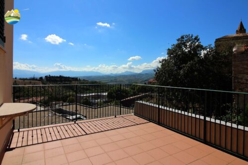 Town Houses property for sale in Penne, Pescara, Abruzzo, Italy – 2 bedrooms, 2 bathrooms, €200.000 – Ref EL1188