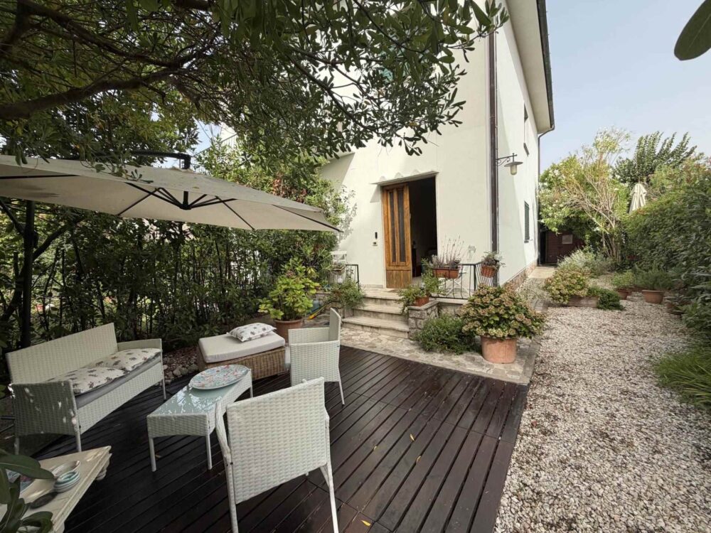 Property for sale in Pietrasanta, 2 Bedrooms – Flat – Tuscany – For Sale – A6274RA2593753A