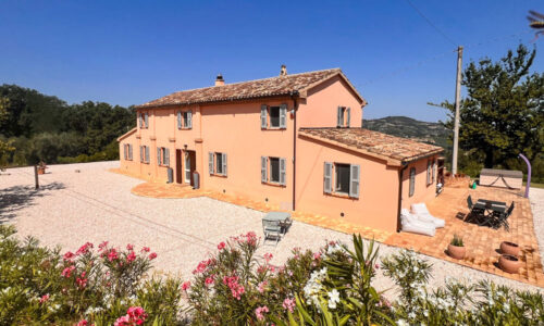 Farmhouses & Country Houses property for sale in Cartoceto, Pesaro e Urbino, Marche, Italy – 3 bedrooms, 3 bathrooms, €675,000 – Ref 3322255