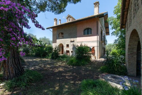 Farmhouses & Country Houses property for sale in Ascoli Piceno, Ascoli Piceno, Marche, Italy – 6 bedrooms, 4 bathrooms, €480,000 – Ref 3242325