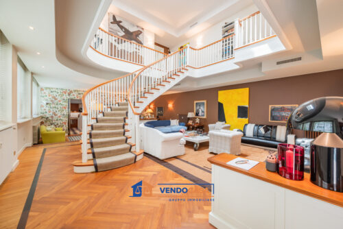 Villas property for sale in , , Lombardy, Italy – 4 bedrooms, 3 bathrooms, €5,500,000 – Ref 