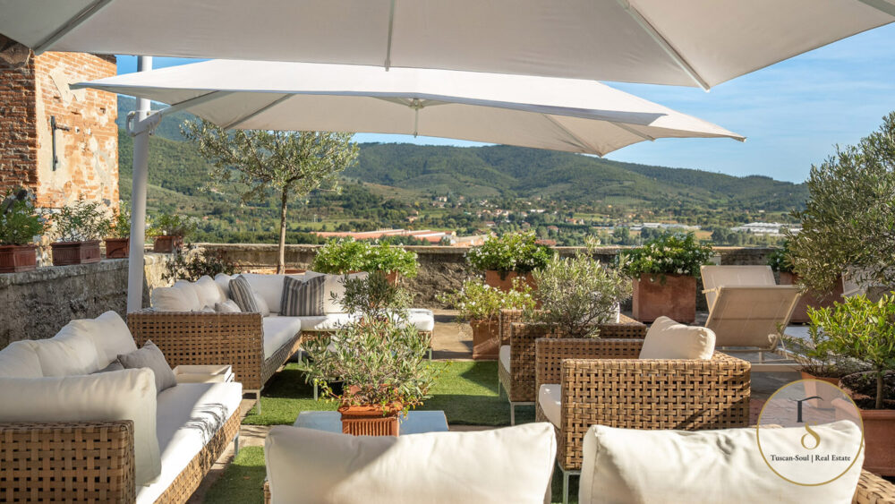 Prestigious Historic Apartment in Castiglion Fiorentino, Arezzo, Tuscany – ARZ418