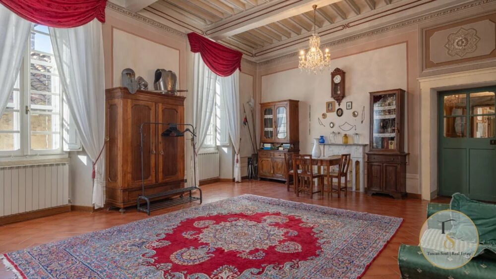 The House of Frescoes in Cortona, Arezzo, Tuscany – COR436