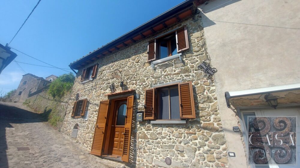 Residential For Sale-Tuscany-Bagni Di Lucca-V5968-X