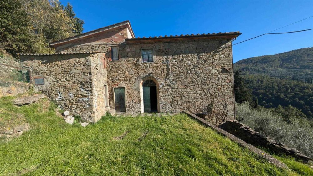 Property for sale in Montale, 1 Bedroom – Rustic House – Tuscany – For Sale – A4948RC2411577A