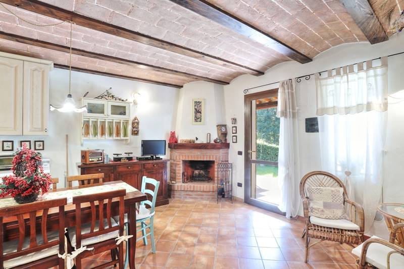 Property for sale in Sassetta, 2 Bedrooms – Flat – Tuscany – For Sale – A3165RA2126909A