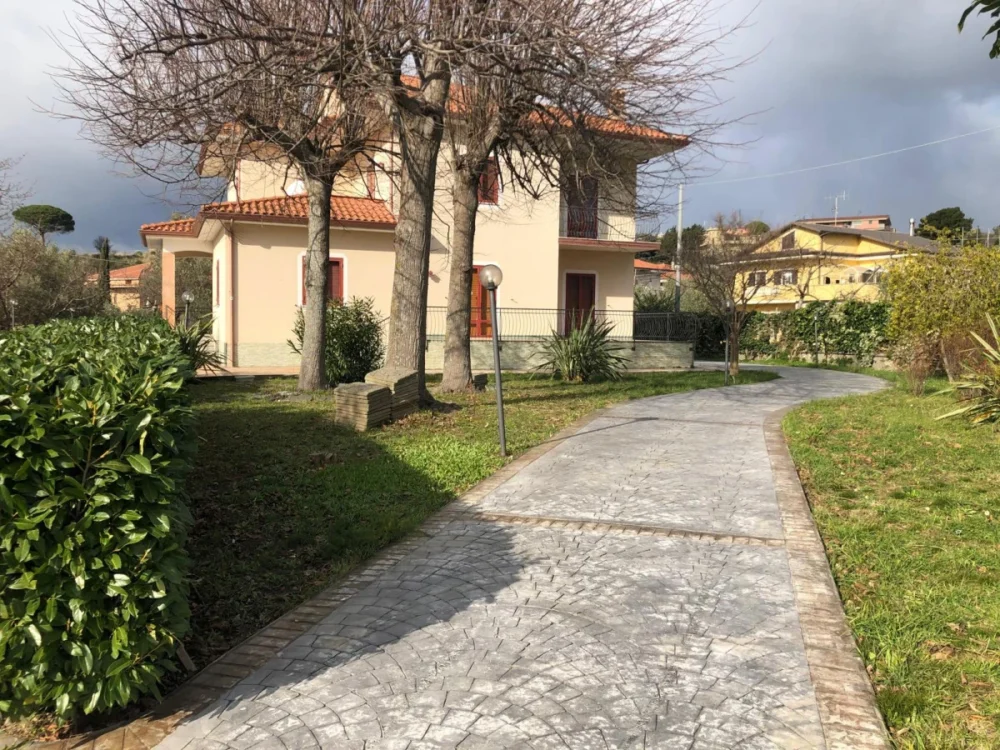 Property for sale in Catanzaro, Calabria, Italy – IHS15MC