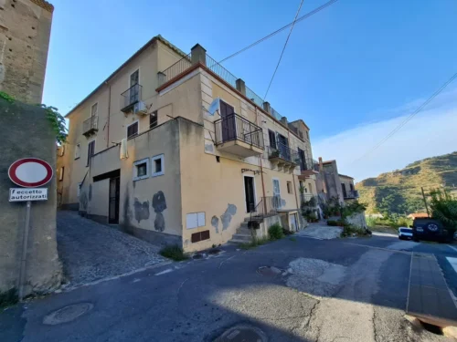 Apartments property for sale in , Cosenza, Calabria, Italy – 2 bedrooms, 1 bathroom, €102,500 – Ref 18GP